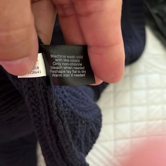 Lane Bryant- Textured Bell-Sleeve Over-piece - Picture 6 of 6